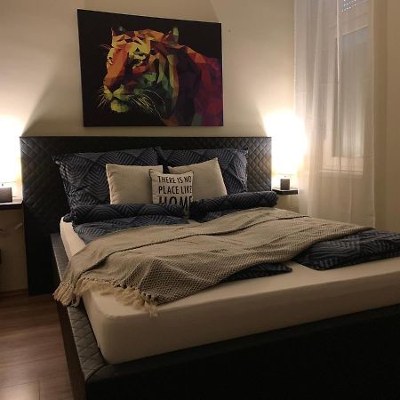 A Vendeghaz Hotel Miskolc Bagian luar foto