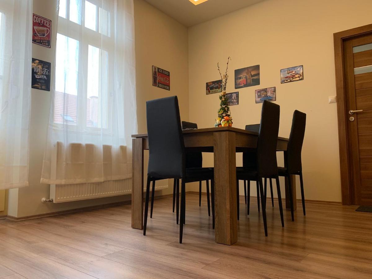 A Vendeghaz Hotel Miskolc Bagian luar foto